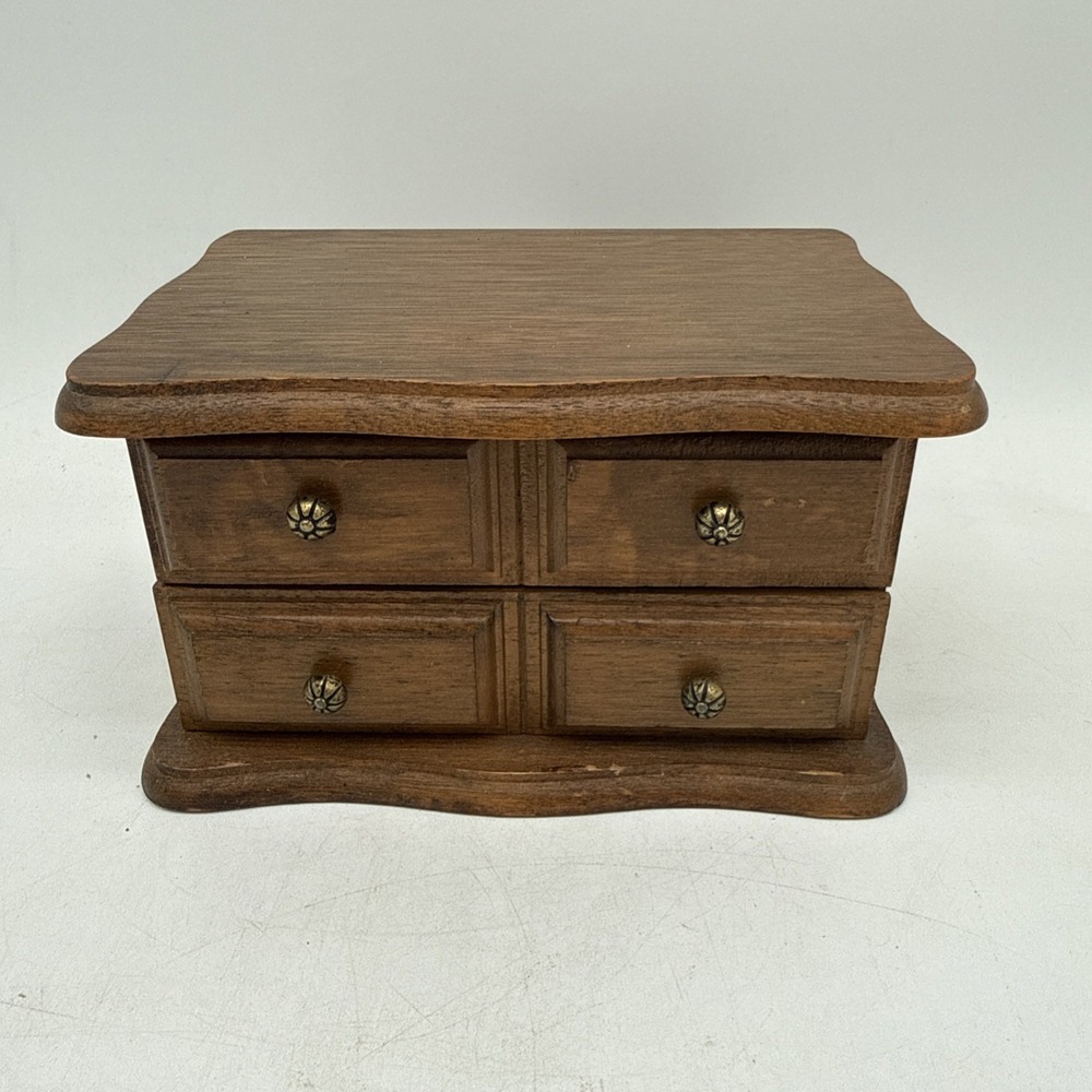 Vintage 1978 Avon Decorator's Jewelry Chest Solid Wood Made In Taiwan